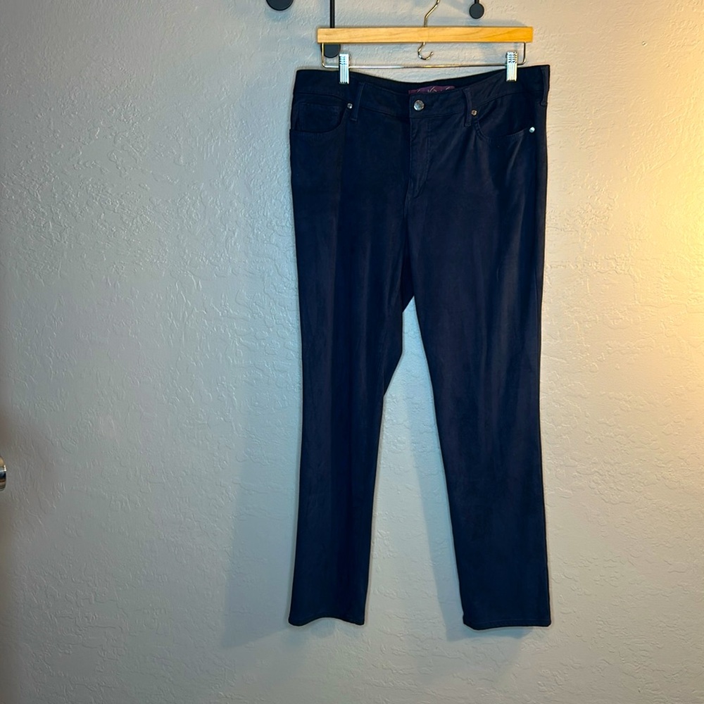 Gloria Vanderbilt Elegant Rich Navy Pant